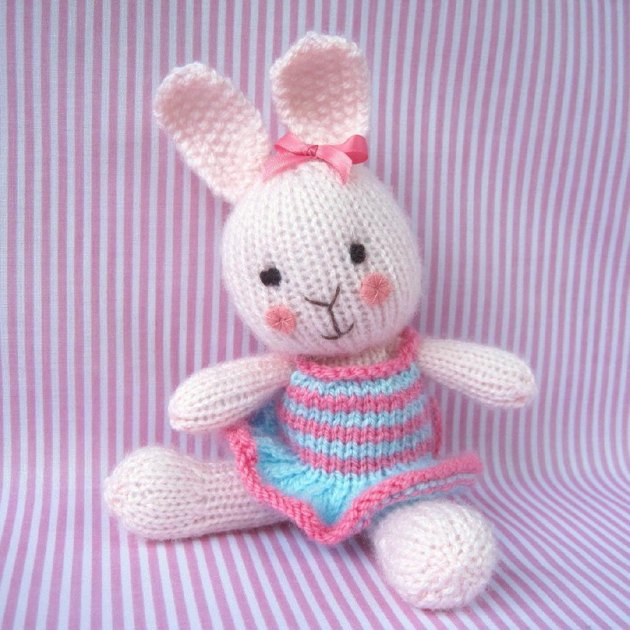 Candytuft - knitted rabbit Knitting pattern by Toyshelf ...