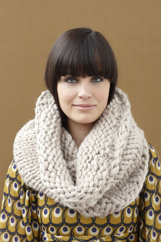 Where can you find free patterns from Lion Brand yarn?